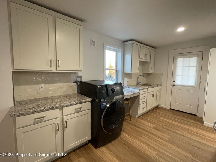 Property Photo:  1064 Lincoln Street Apt. A  PA 18519 
