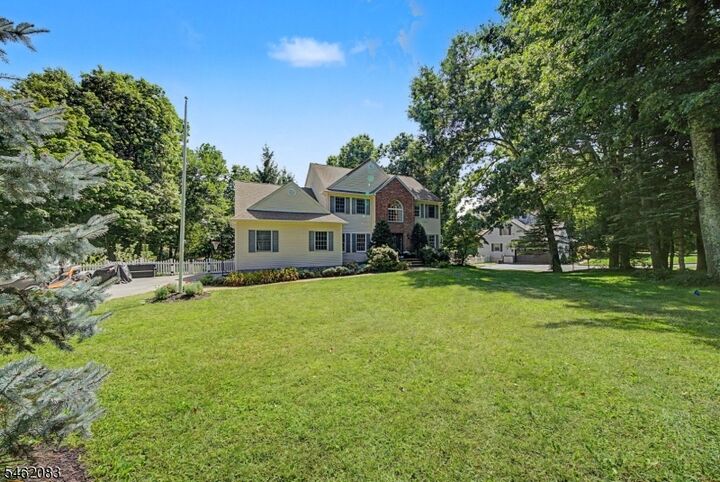 Property Photo:  21 Chelsea Dr  NJ 07438 
