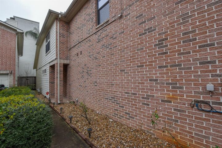 Property Photo: 5710 Cornish Street 1 TX 77007