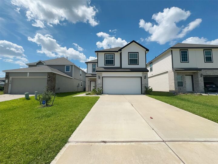 Property Photo: 4807 Blue Jacaranda Way TX 77373