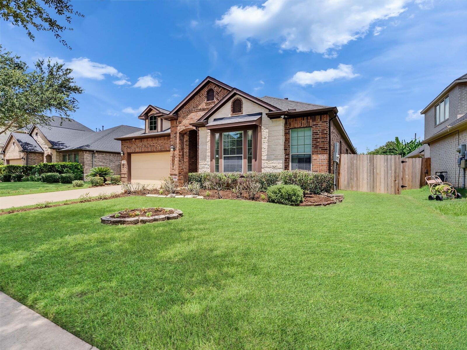 Property Photo: 4618 Morning Cloud Lane TX 77479