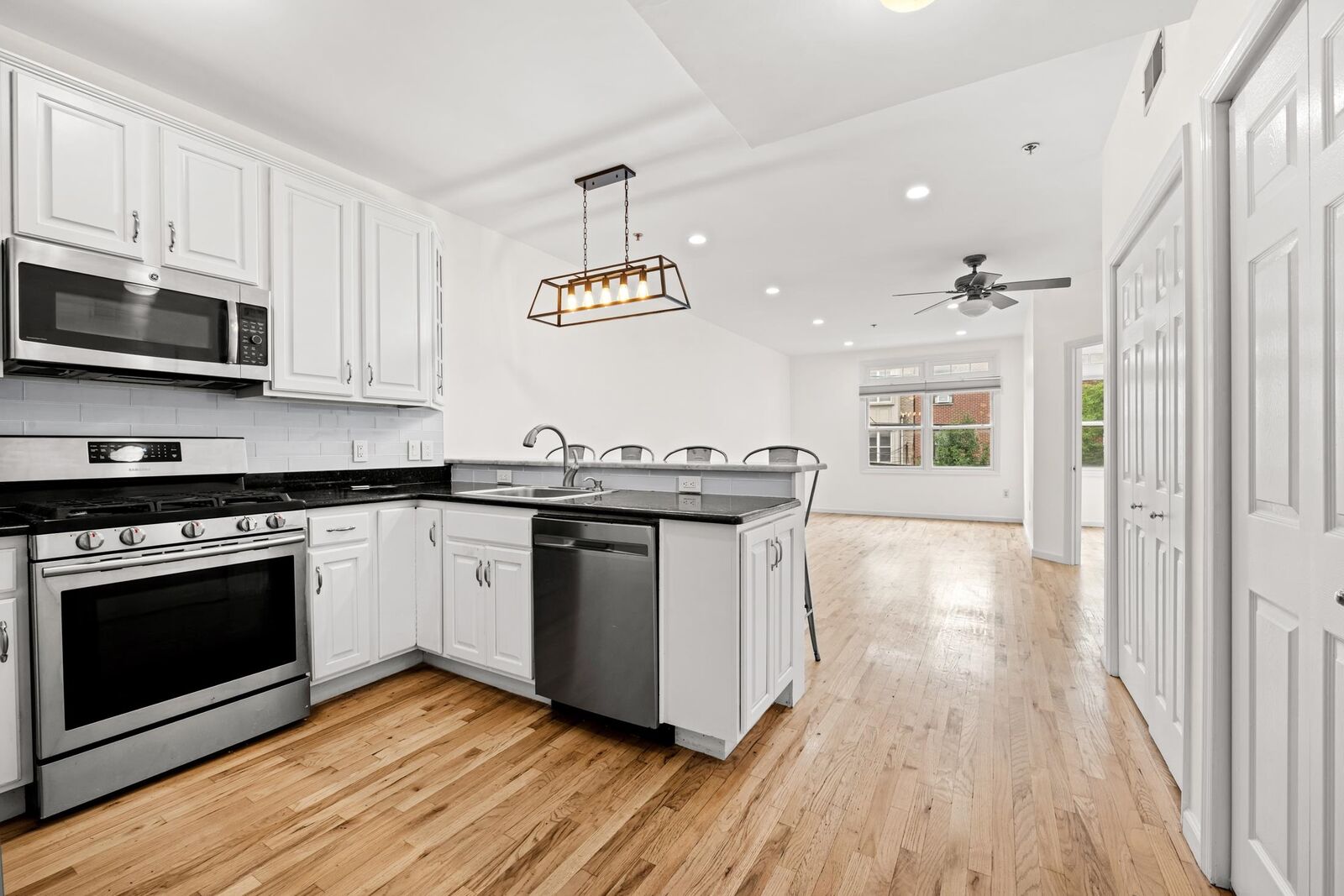 Property Photo:  81 Monroe St 2  NJ 07030 