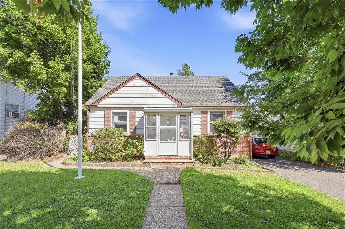 Property Photo: 108 Fordham Rd NJ 07013