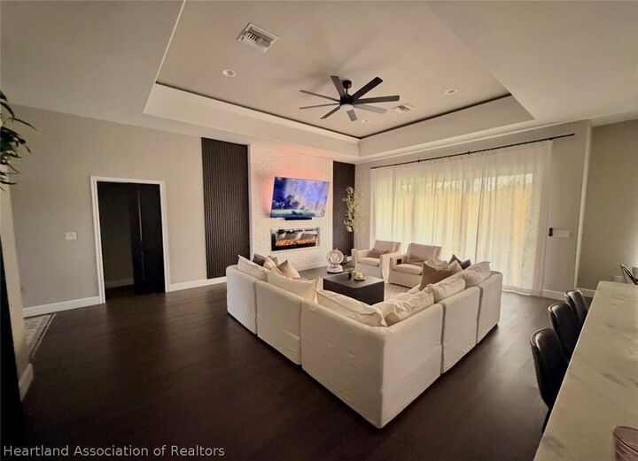 Property Photo: 5017 Friars Cove Street FL 33872