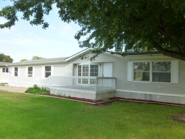 Property Photo: 36 East St Lot 68 IA 52340