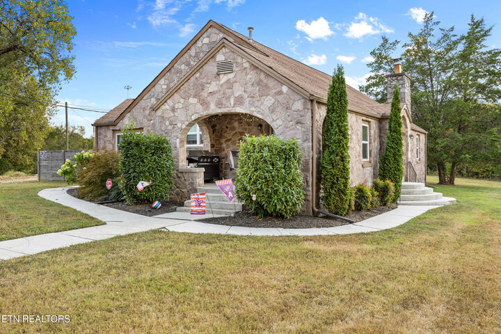 Property Photo: 1301 Tazewell Pike TN 37721