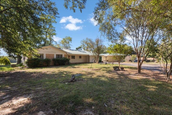 Property Photo: 6686 S Fm 225 TX 75654
