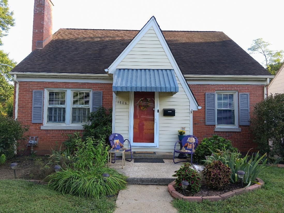 Property Photo: 1606 Glover Avenue KY 40504