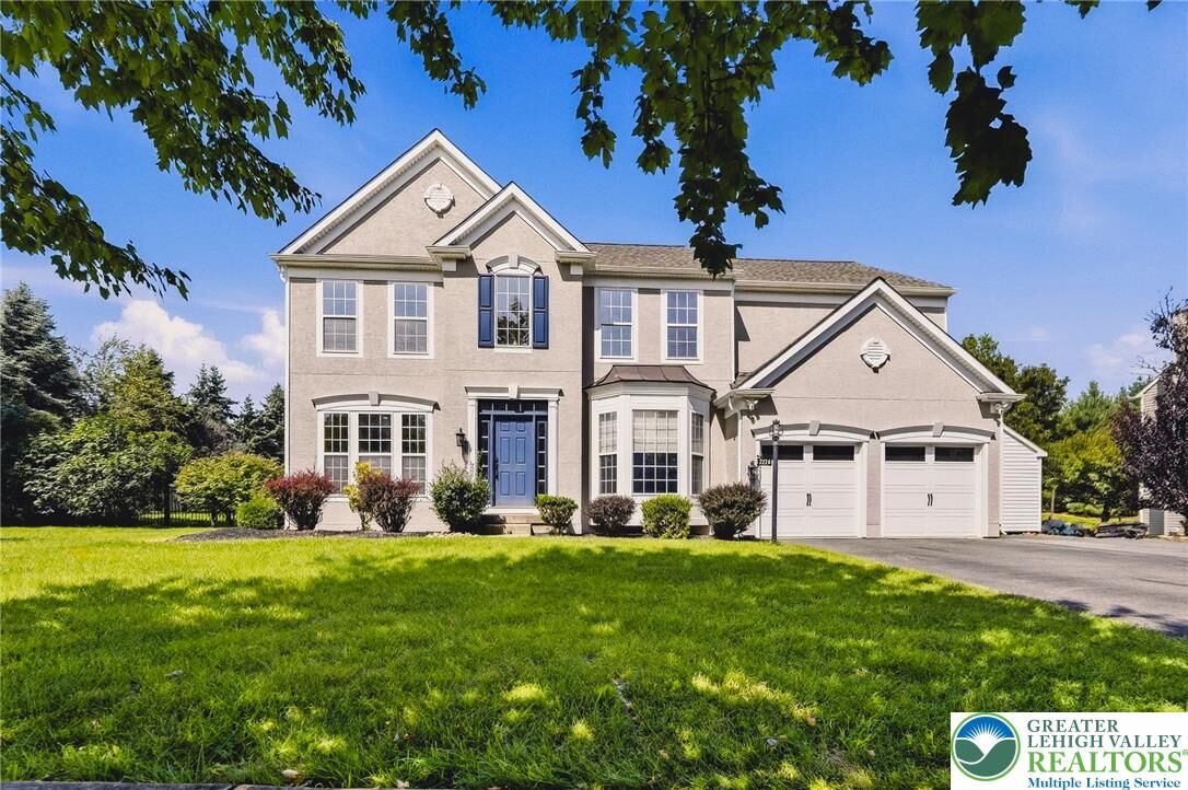 Property Photo:  2224 Pembrooke Drive  PA 18062 