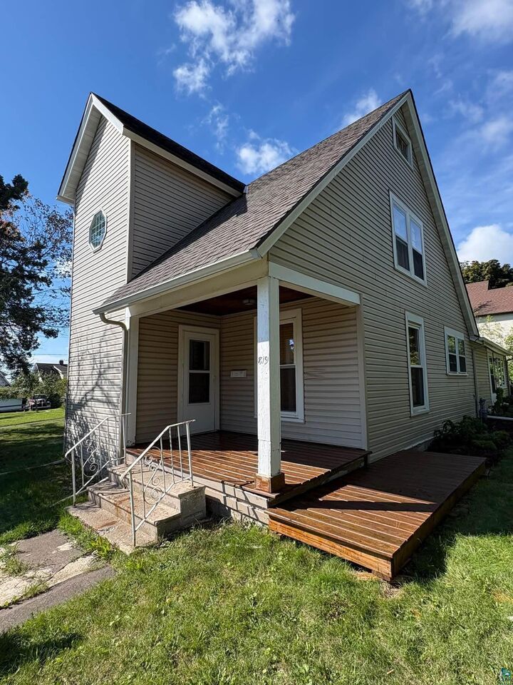 Property Photo: 819 N 47th Ave E MN 55804