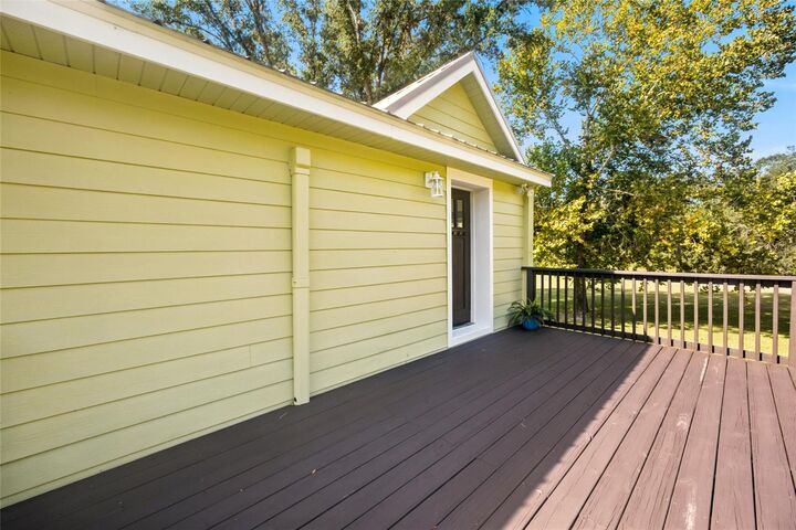 Property Photo: 3551 NW 50th Avenue FL 32626