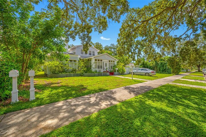 Property Photo:  1225 11th Street N  FL 33705 