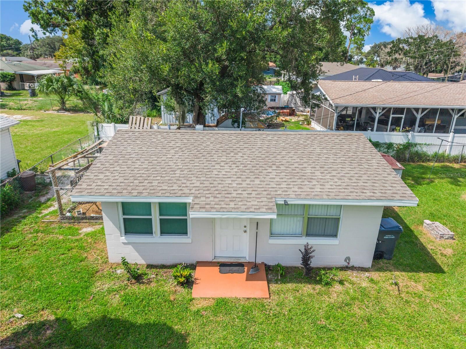 Property Photo: 723 24th Street NW FL 33881