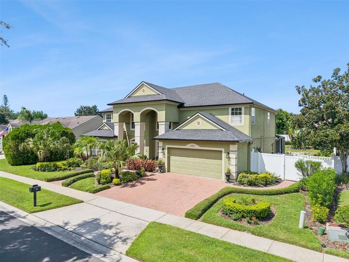 Property Photo: 10407 Windermere Chase Boulevard FL 34734