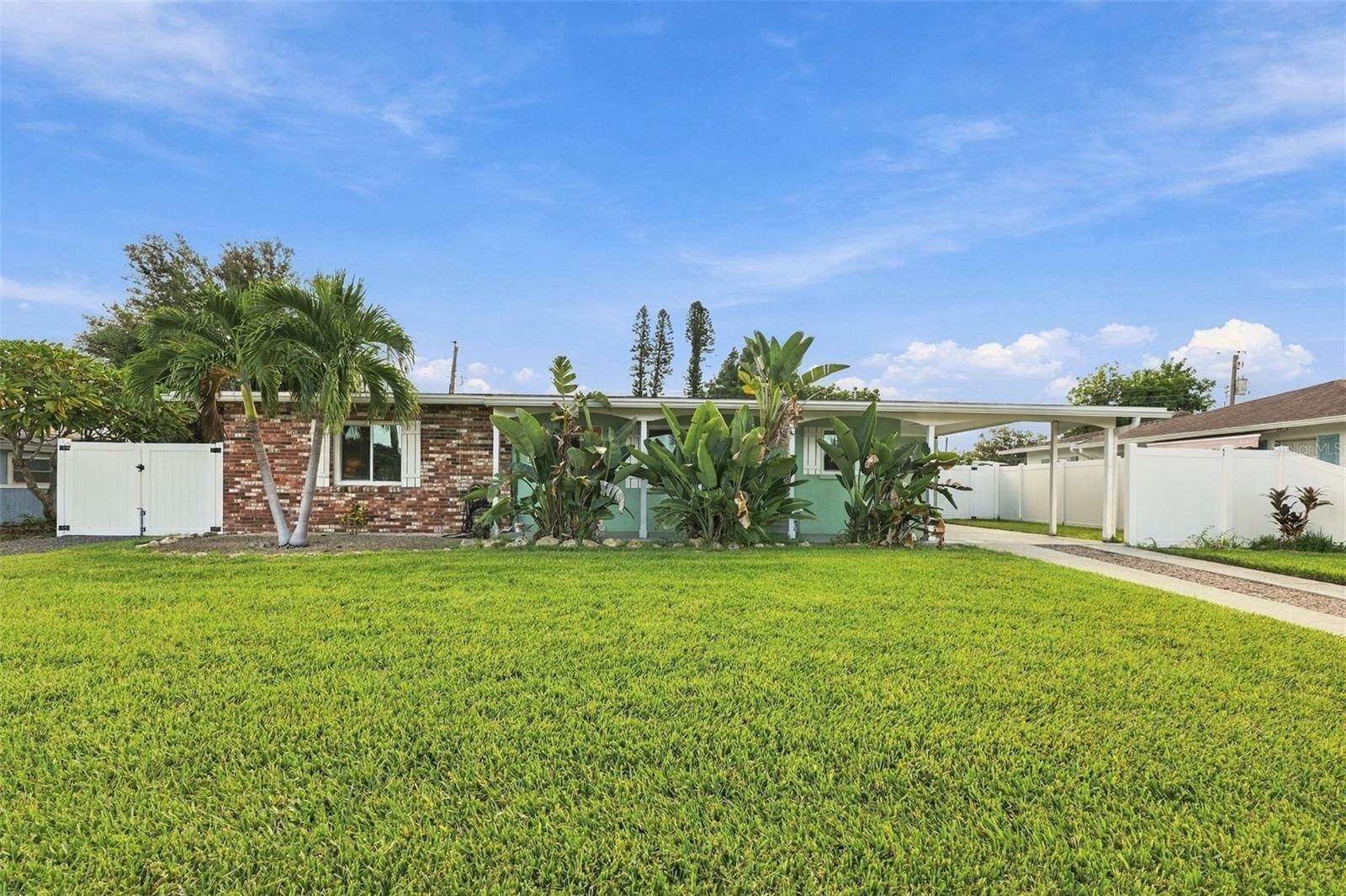 Property Photo:  4103 52nd Street Court W  FL 34209 
