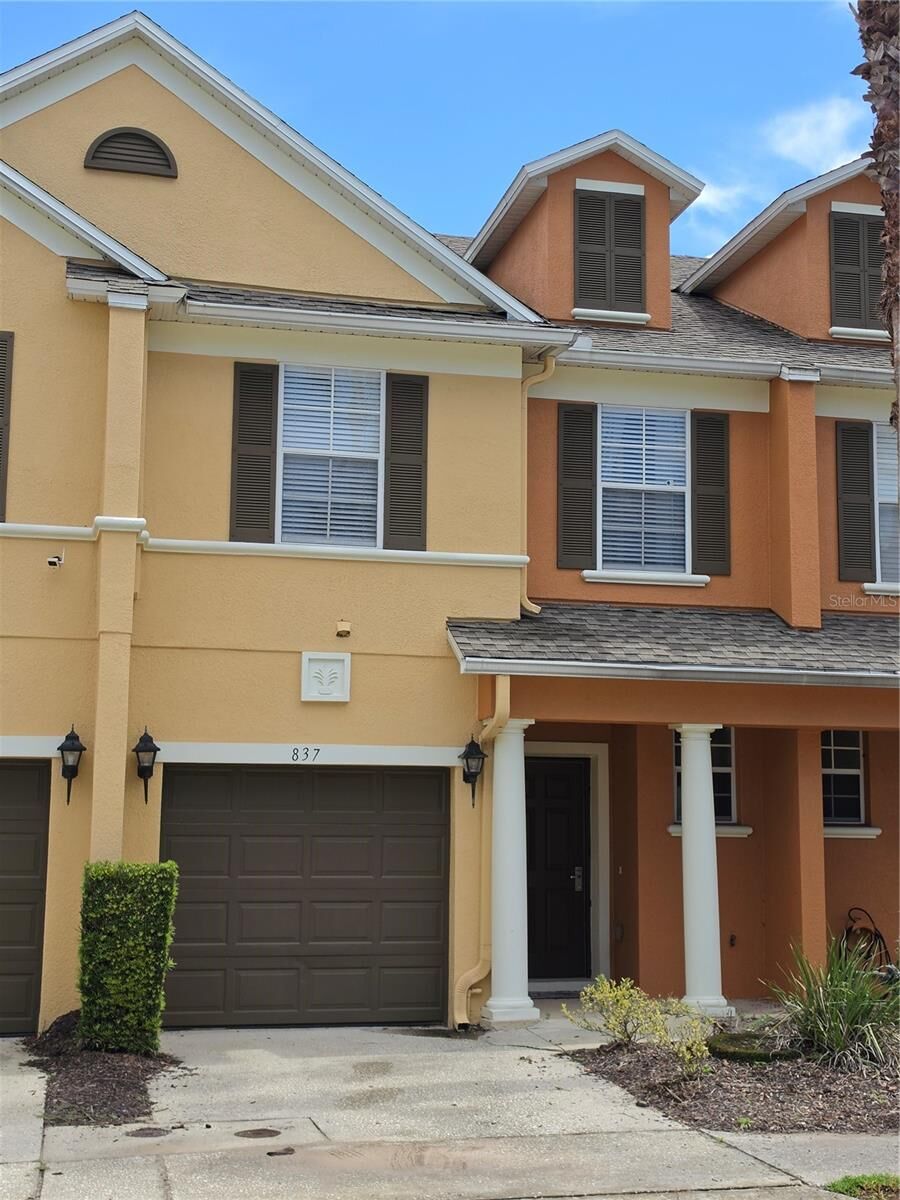 Property Photo:  837 Assembly Court  FL 34747 
