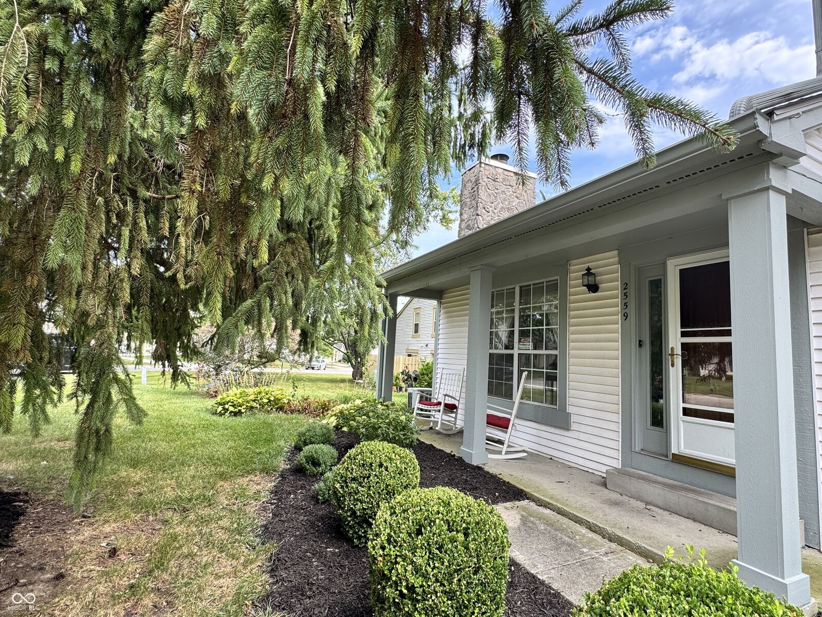Property Photo: 2559 Chaseway Court IN 46268