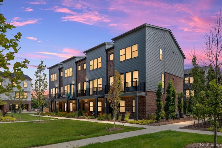 Property Photo: 2152 Evergreen Lane 55 MI 48103 9197