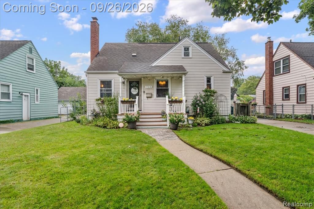 Property Photo: 716 Flowerdale Street MI 48220 1880