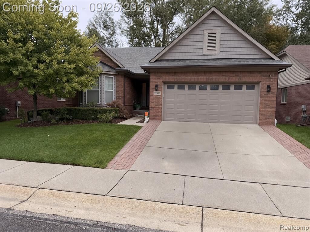 Property Photo: 29912 Trailwood Drive MI 48092 6302