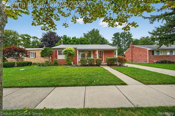 Property Photo:  1382 Key West Drive  MI 48083 1033 