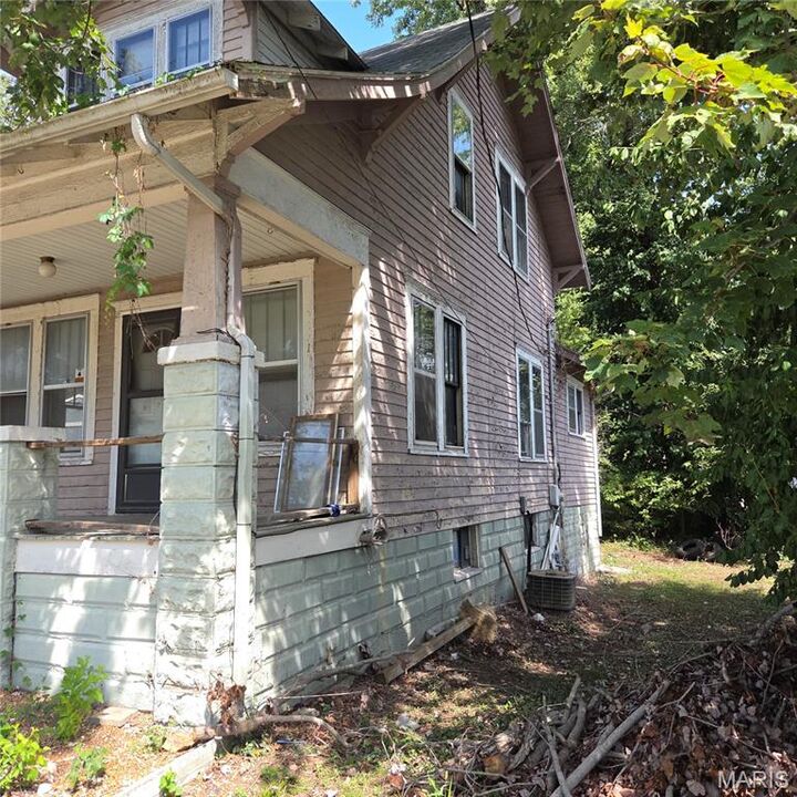 Property Photo:  620 North Street  IL 62864 