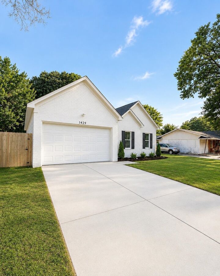 Property Photo:  1429 Timothy Dr W  TN 38116 