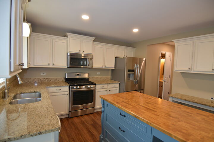 Property Photo:  3613 Dorchester Place  IL 60050 