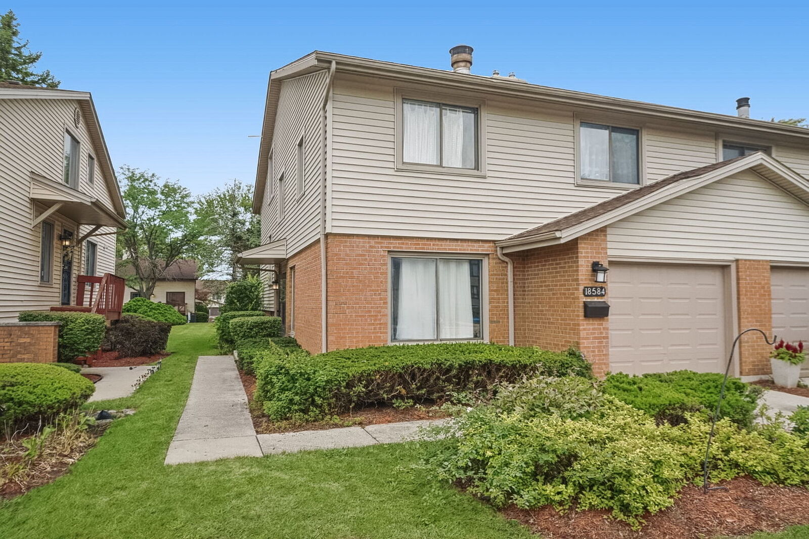 Property Photo:  18584 Meadow Lane  IL 60429 