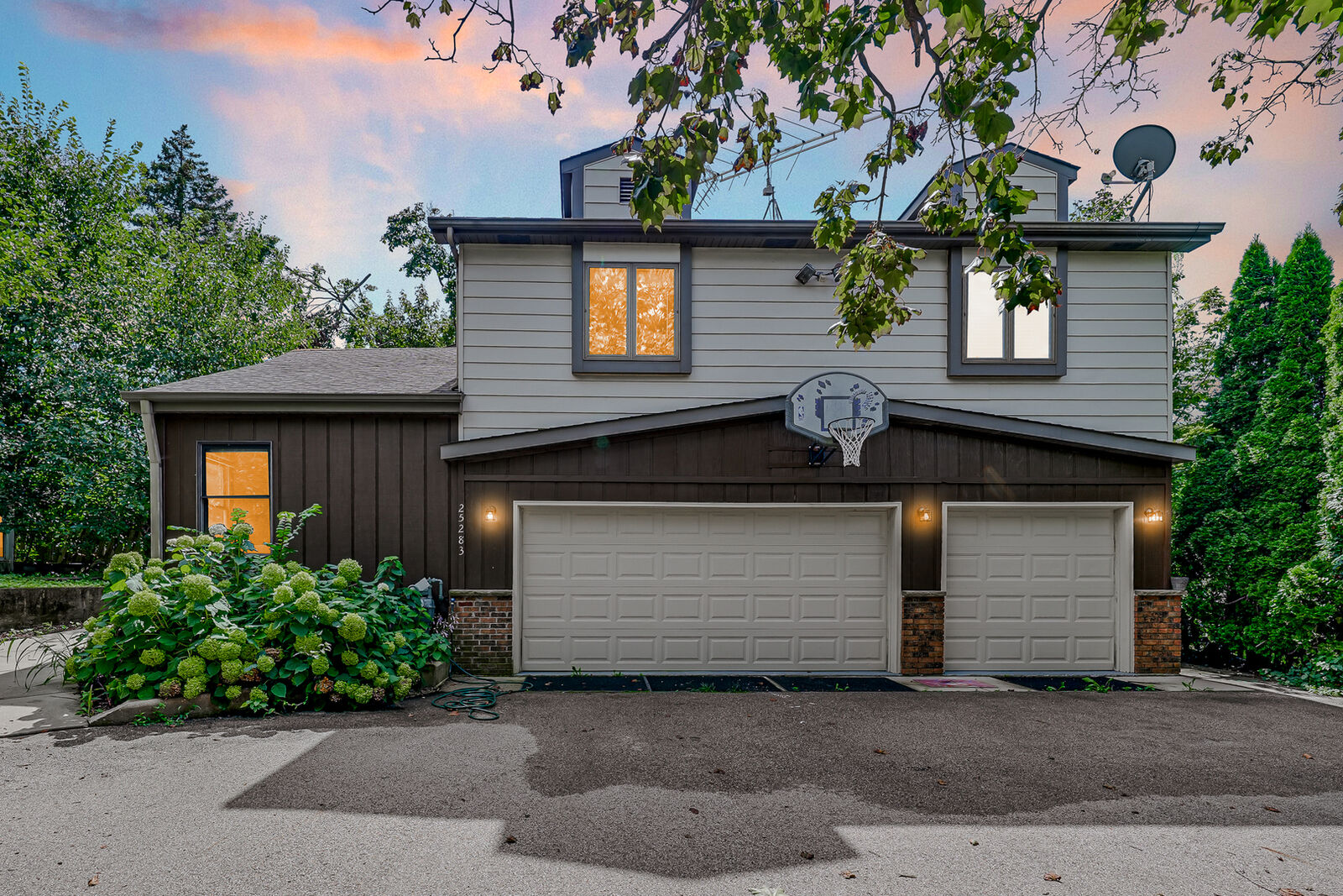 Property Photo:  25283 W Timber Lane 25283  IL 60046 
