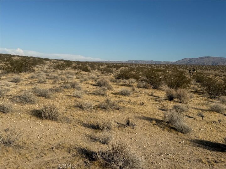 Property Photo:  7 H Road  CA 93256 