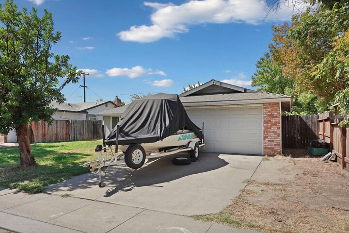 Property Photo:  1717 Silvaire Drive  CA 95350 