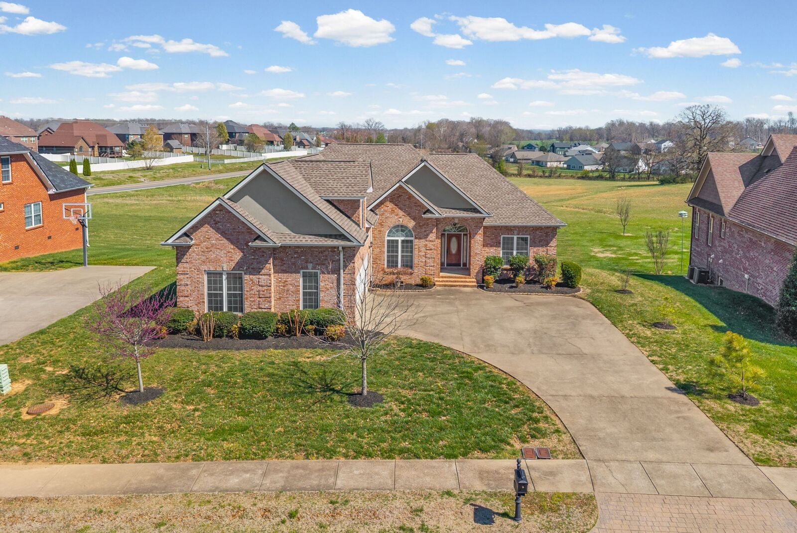 Property Photo:  2597 Stone Manor Way  TN 37043 