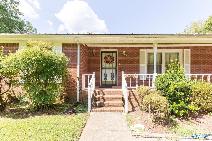 Property Photo: 336 Tumpkins Lane NE AL 35811