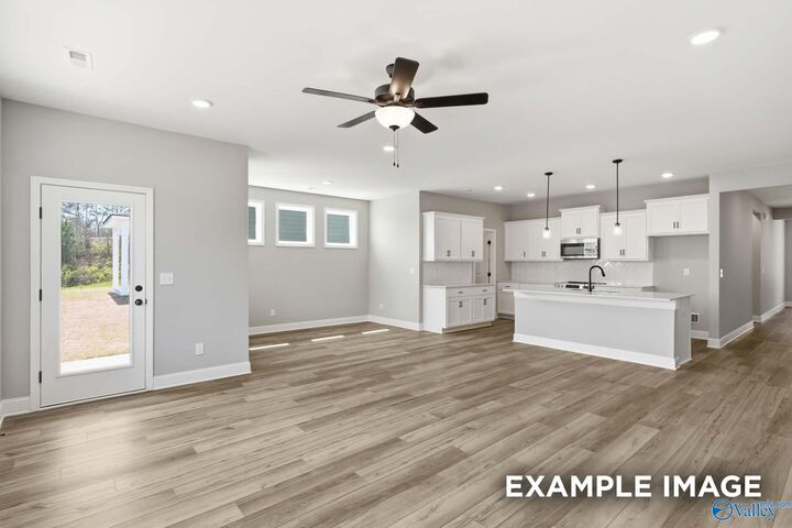Property Photo: 128 Discovery Loop AL 35016
