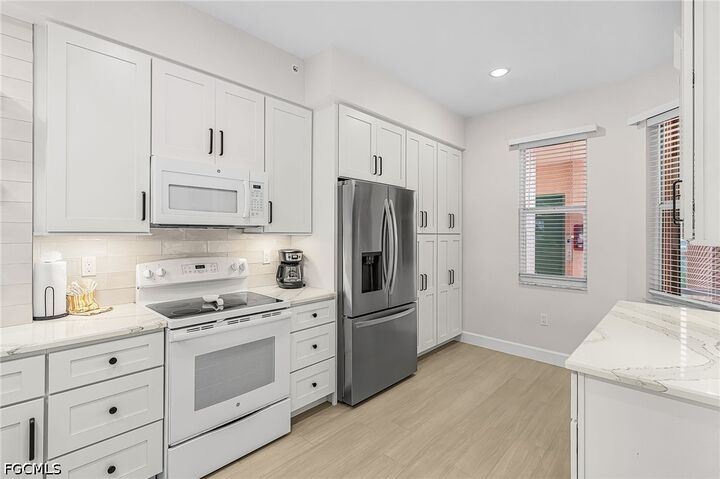 Property Photo: 150 Lenell Road 602 FL 33931