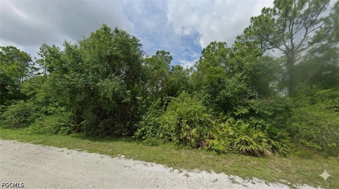 Property Photo:  760 S Shetland Street  FL 33440 