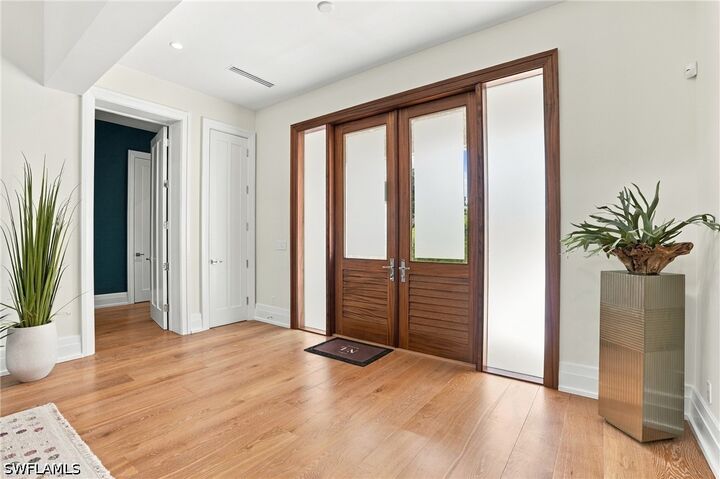 Property Photo:  185 North Lake Drive  FL 34102 