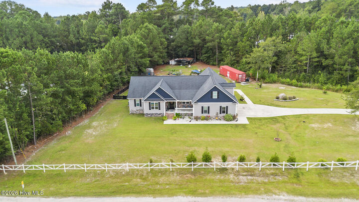 Property Photo: 118 King Estates Road NC 28540