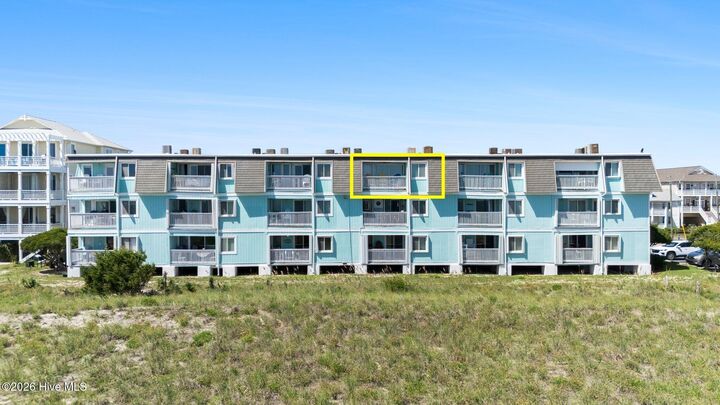 Property Photo:  918 Carolina Beach Avenue N Apt 3E  NC 28428 