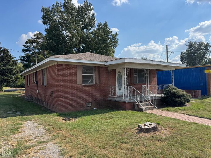 Property Photo:  131 South Walnut St.  MO 63877 
