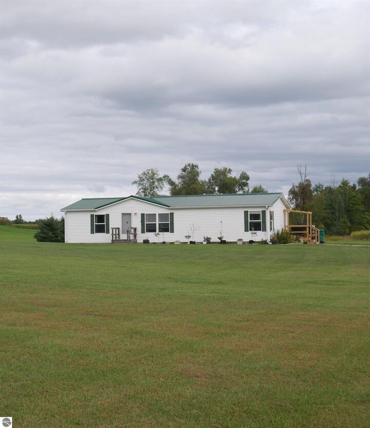 Property Photo: 1415 Brick Road MI 48661