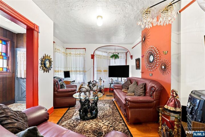 Property Photo:  28 Lincoln Street  NJ 07055 