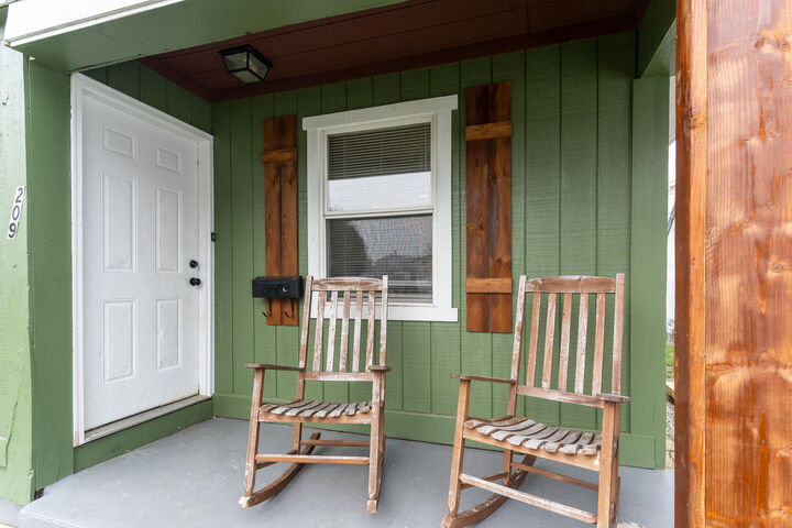 Property Photo:  209 Montjoy Street  KY 41040 