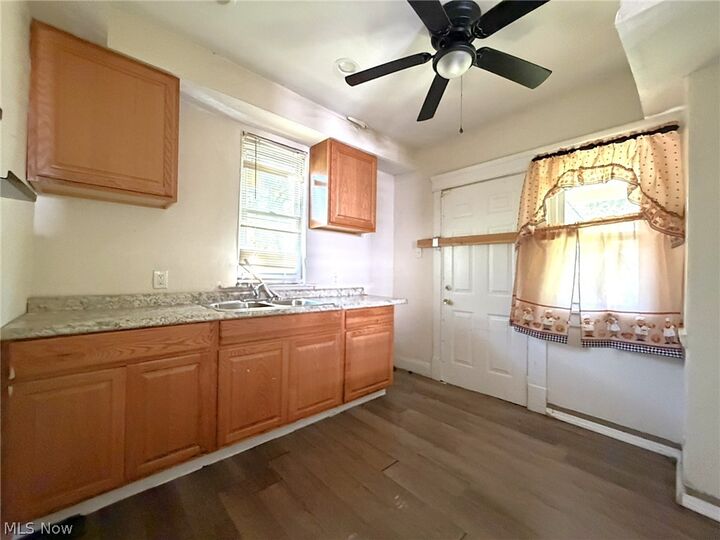 Property Photo: 660 E 126th Street OH 44108