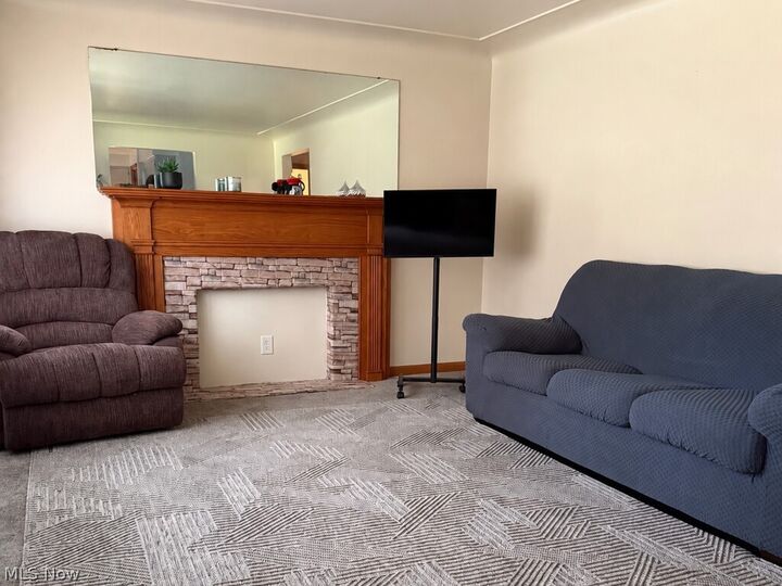 Property Photo: 263 Park Drive OH 44405