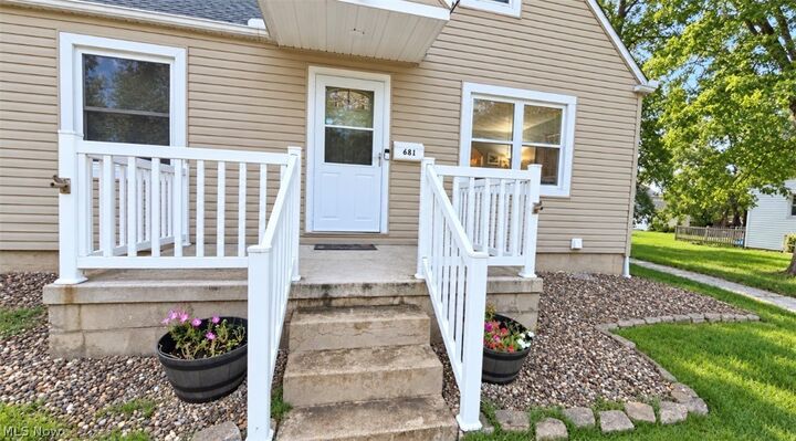 Property Photo: 681 McGrath Street OH 44601