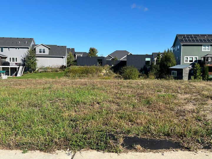 Property Photo: 1812 Erie Drive MN 55057