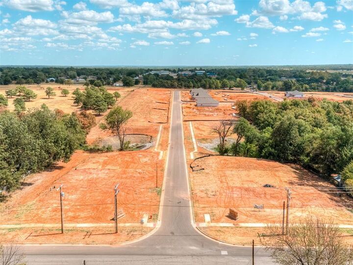 Property Photo:  14027 Henney Ridge Street  OK 73020 