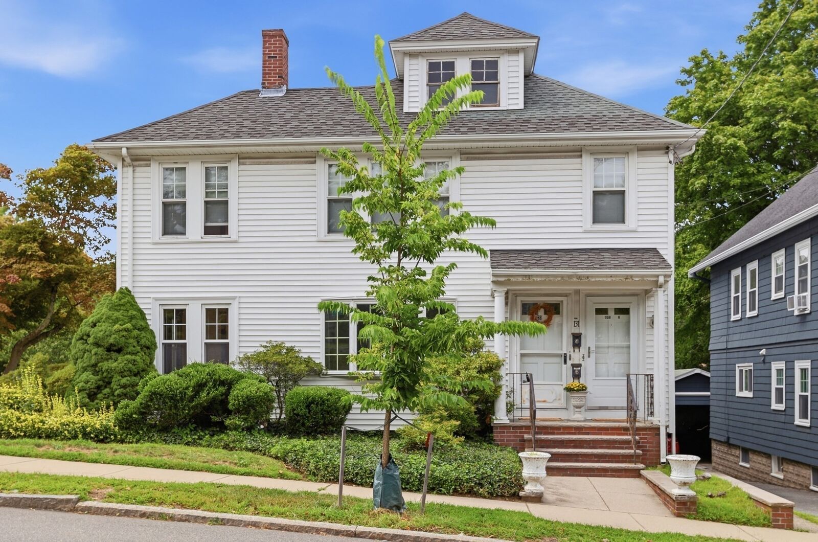 Property Photo:  131 Highland Ave 2  MA 02476 